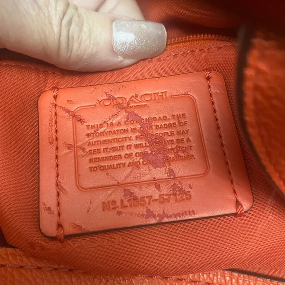 Coach Edie 31 Pebbled Leather Shoulder Tote in Bright Orange  Hang Tag & Dustbag - Picture 9 of 14